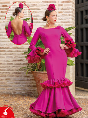Traje de Flamenca Fucsia Liso con Espalda Abierta y Volantes Plisados [MOD 2618]