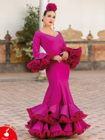 Traje de Flamenca Fucsia Liso con Volantes de Tul en Mangas y Falda [MOD 2615]