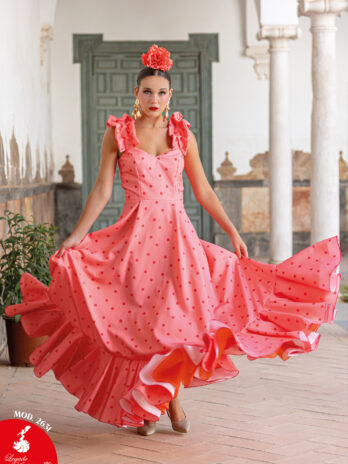 Traje de Flamenca Rosa Coral con Lunares y Hombros de Volantes [MOD 2631]
